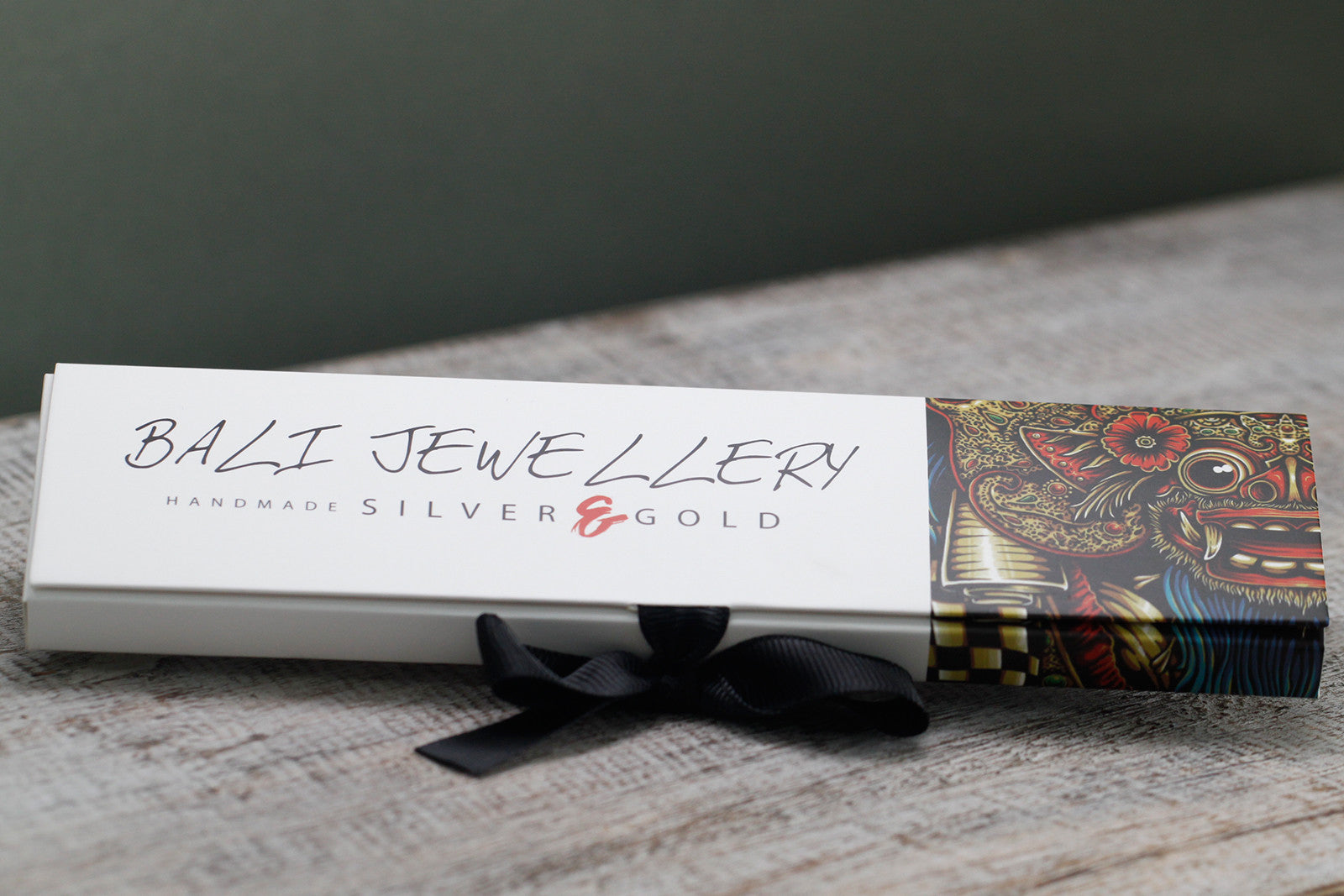 The pretty gift box supplied with the Oriental necklace. Description on box reads: Bali jewellery. Handmade silver and gold.